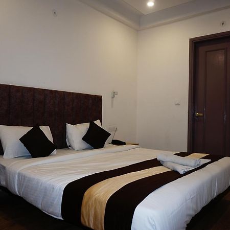 Tipsyy Inn 018 คูร์เคาน์ ภายนอก รูปภาพ