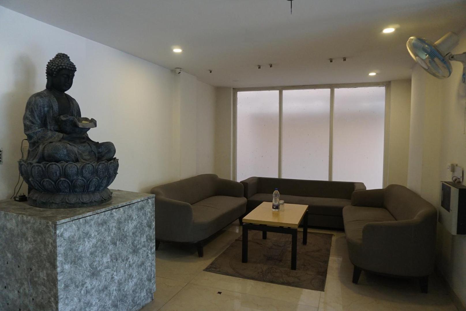 Tipsyy Inn 018 คูร์เคาน์ ภายนอก รูปภาพ